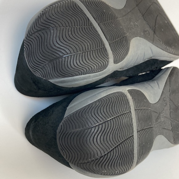 EUC Dansko Black Suede & Fabric Slip On Sneaker - Picture 10 of 13